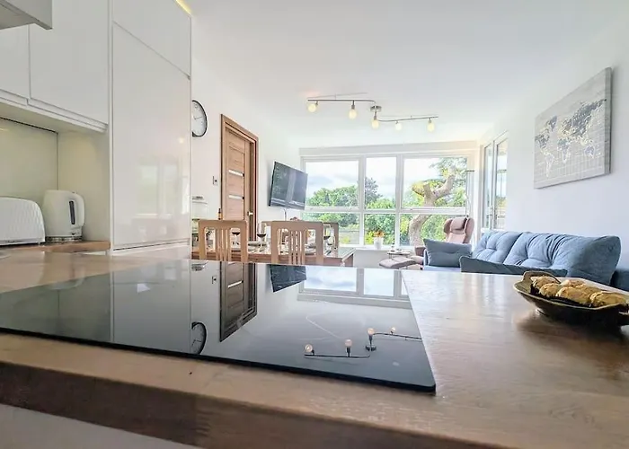 Ranmoor Garden View Apartment