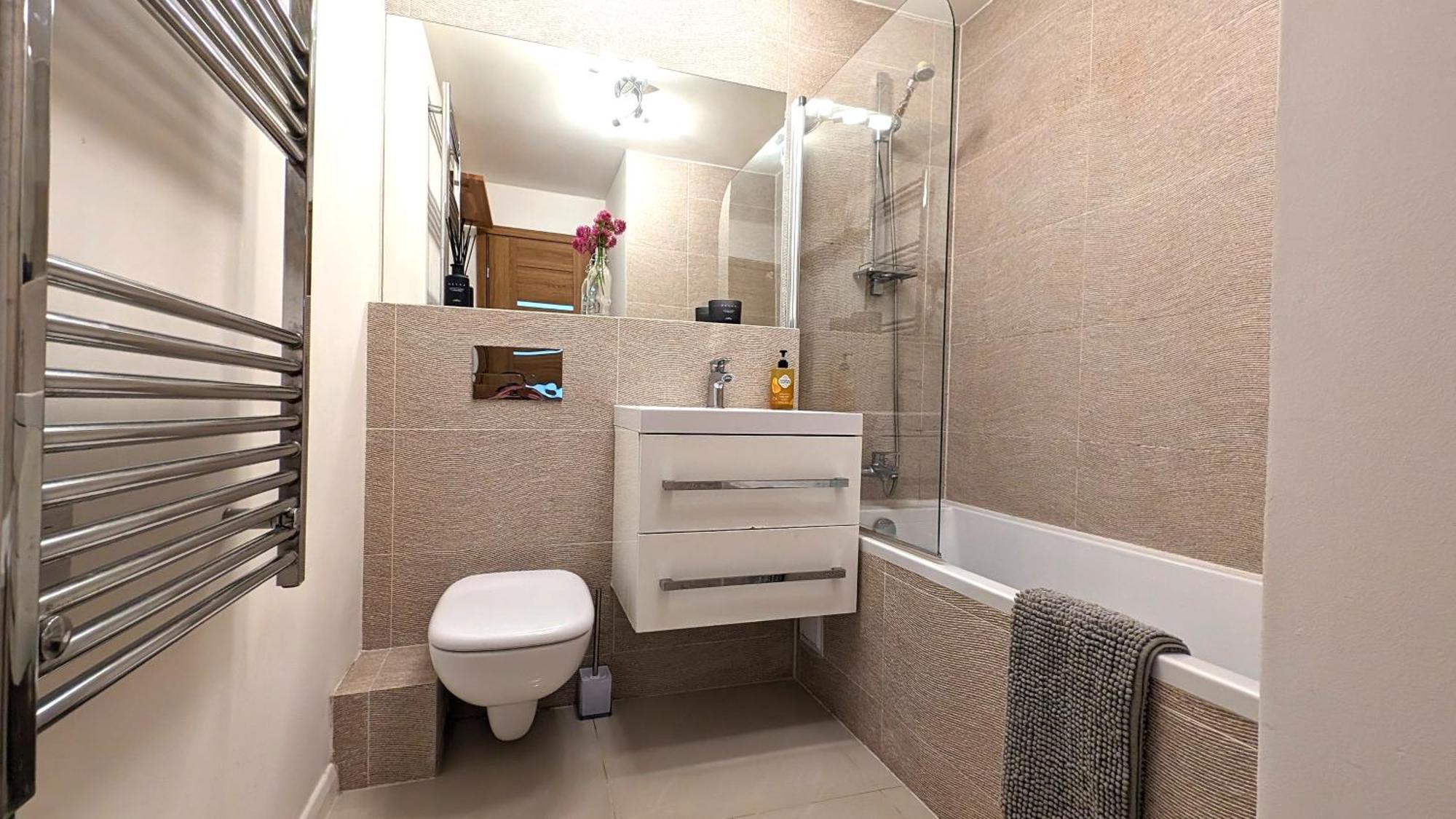 Ranmoor Garden View Apartment